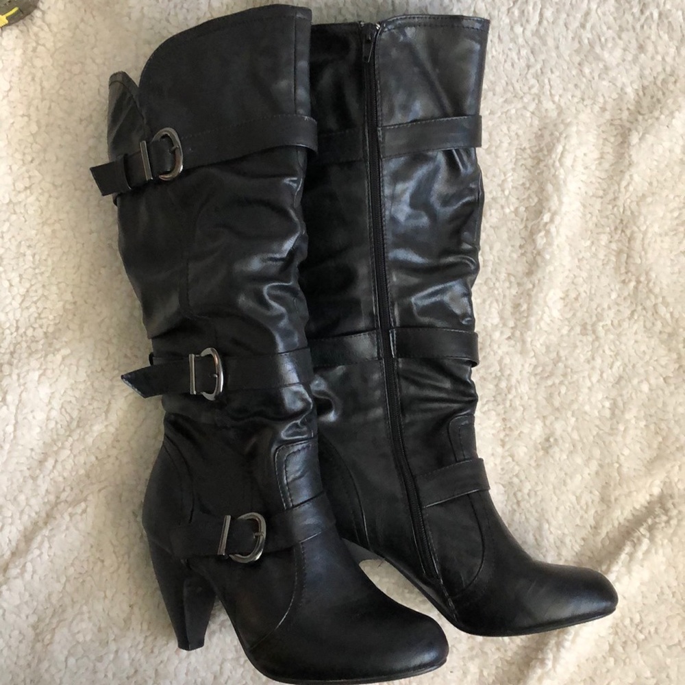Tall black boots size 8